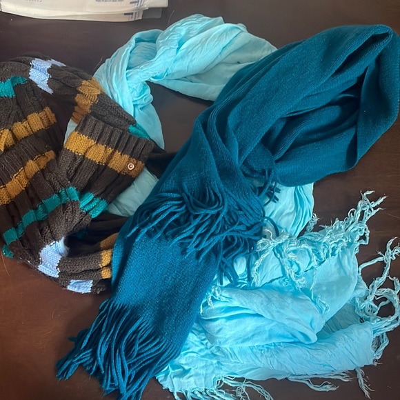 Scarves - Picture 1 of 1